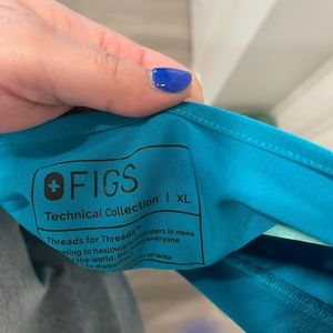 FIGS Catarina One Pocket Scrub Top